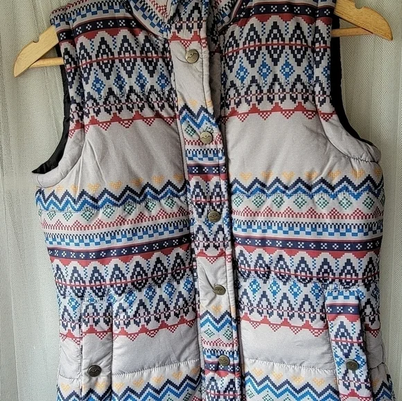 Kavu XS Insulated Vest Chevron/Aztec Button Up "Old School" Print NEW - Picture 9 of 9